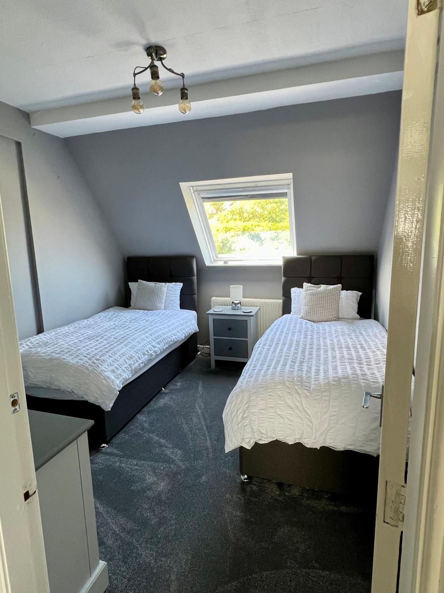 The Loft @ Brighouse Apartment Bagian luar foto